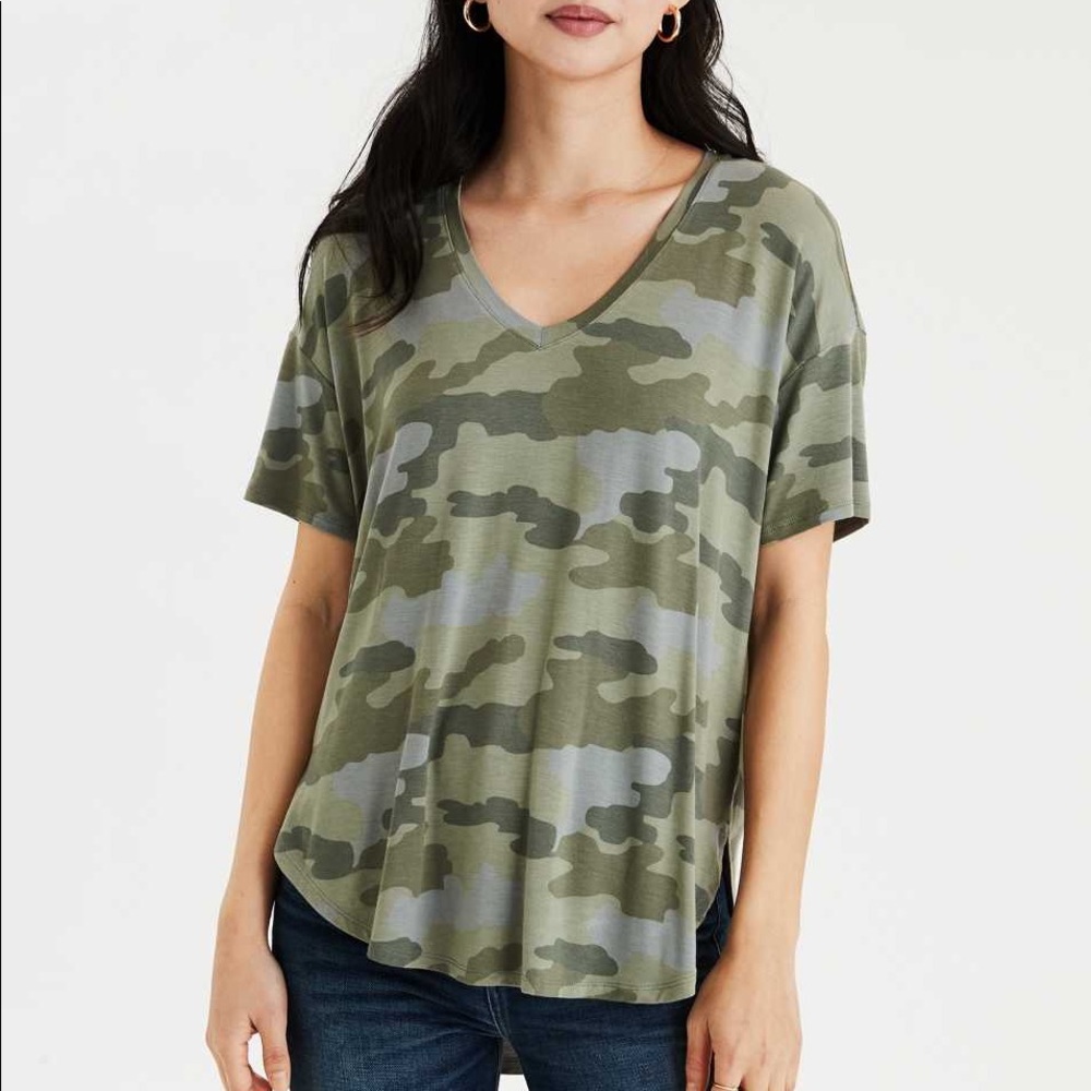 american eagle camo v-neck tee